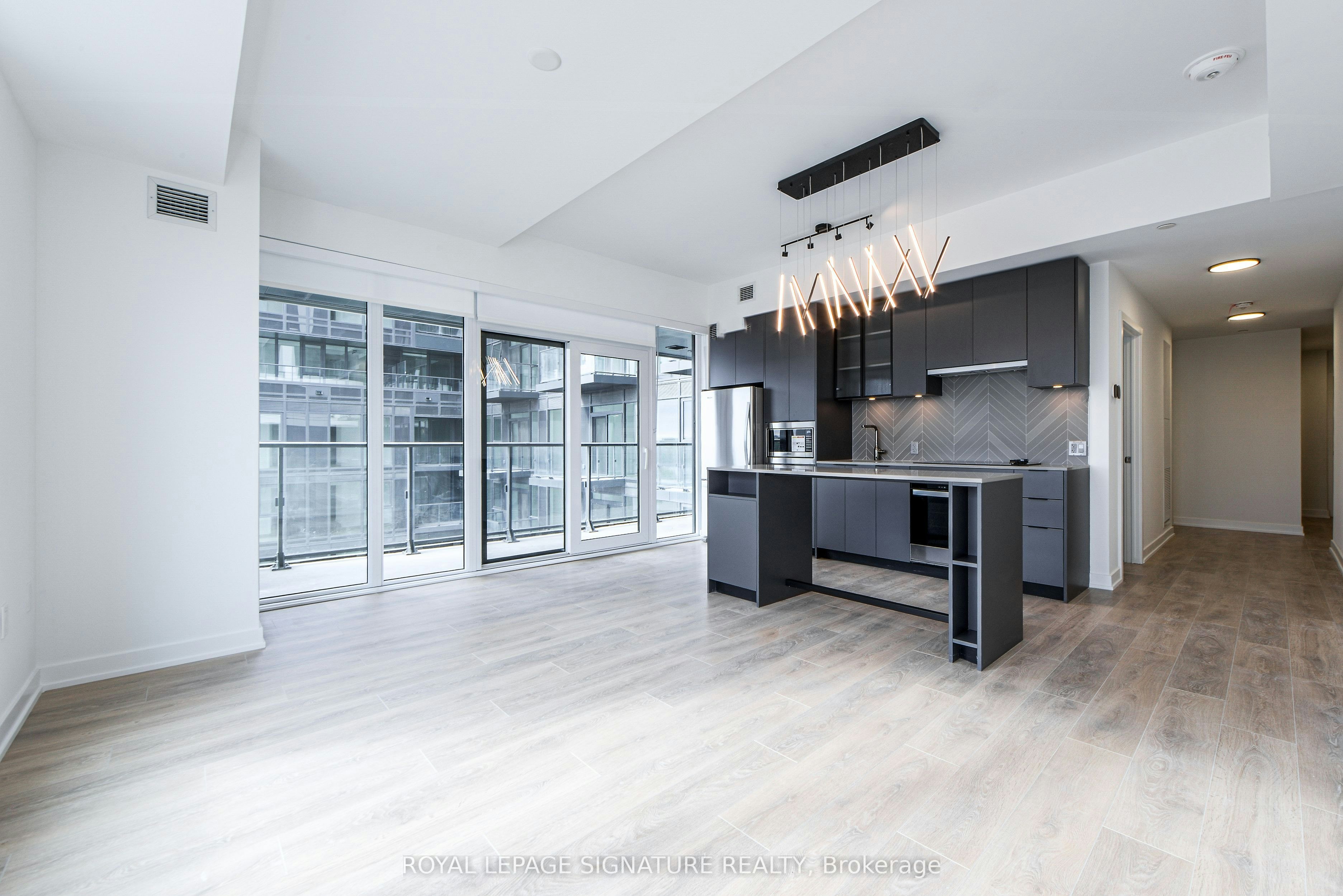 505-1037 The Queensway N/A, Toronto, ON, M8Z 0H5 - 2