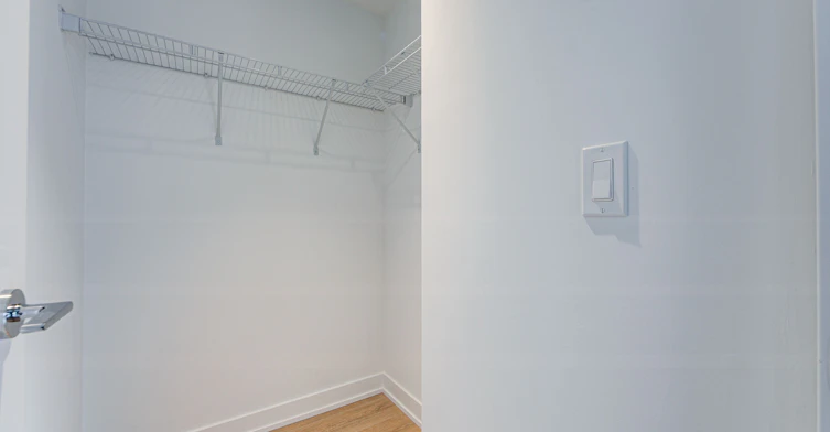 505-1037 The Queensway N/A, Toronto, ON, M8Z 0H5 - 12