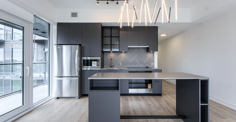 505-1037 The Queensway N/A, Toronto, ON, M8Z 0H5 - 3