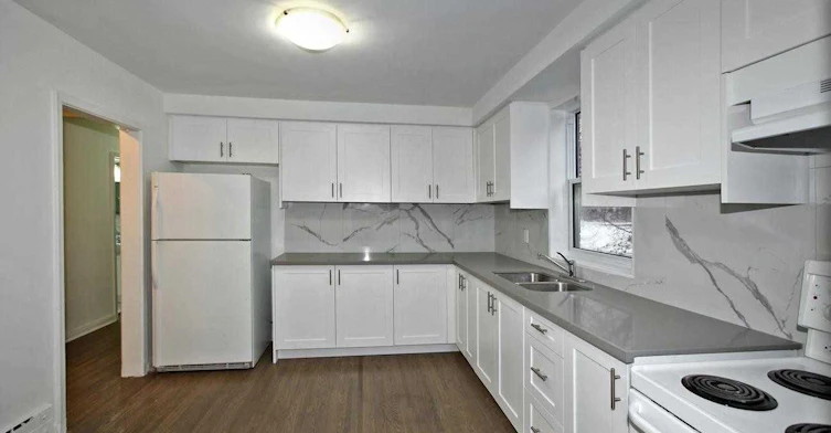 Unit B-149 Kitchener Avenue, Toronto, ON, M6E 2B9 - 5