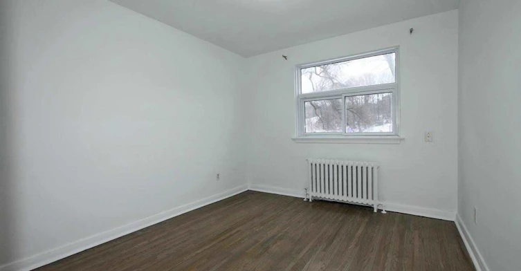 Unit B-149 Kitchener Avenue, Toronto, ON, M6E 2B9 - 8