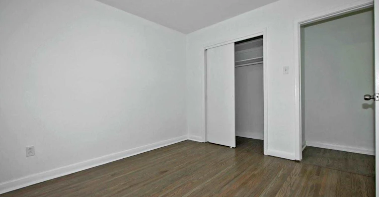 Unit B-149 Kitchener Avenue, Toronto, ON, M6E 2B9 - 9