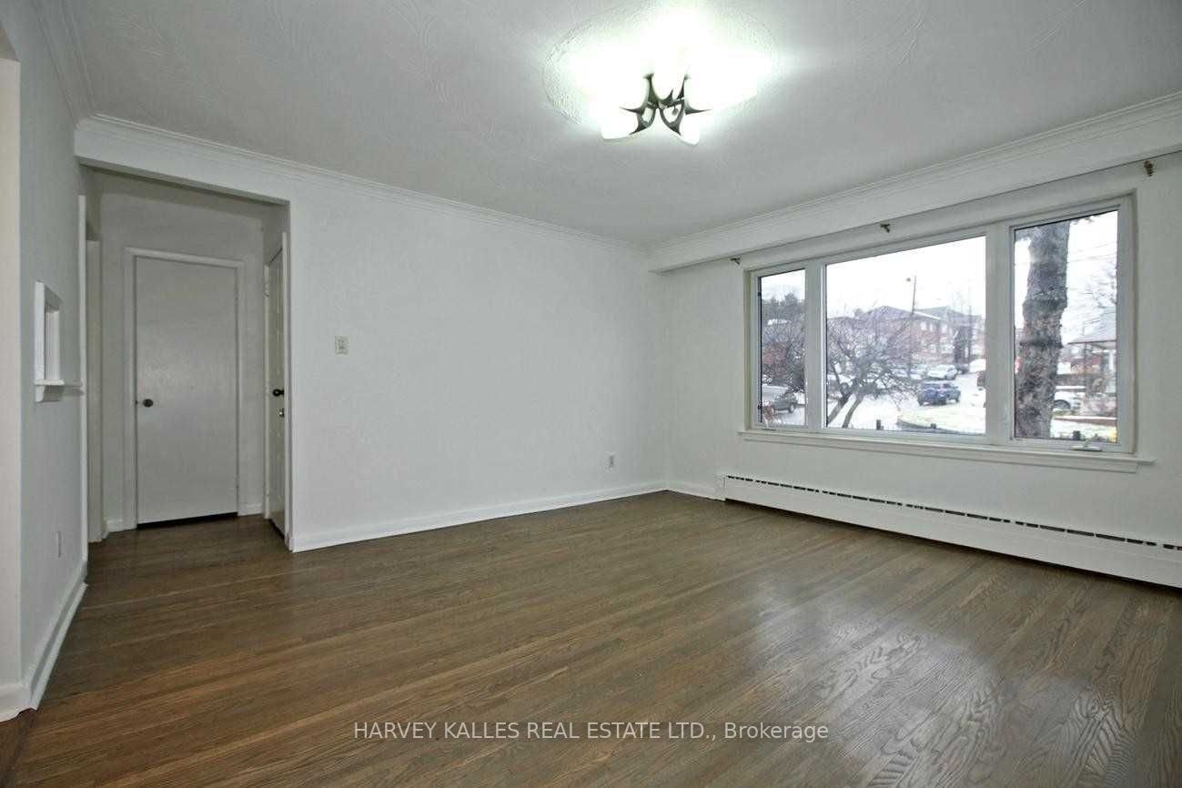 Unit B-149 Kitchener Avenue, Toronto, ON, M6E 2B9 - 2
