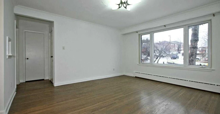 Unit B-149 Kitchener Avenue, Toronto, ON, M6E 2B9 - 2