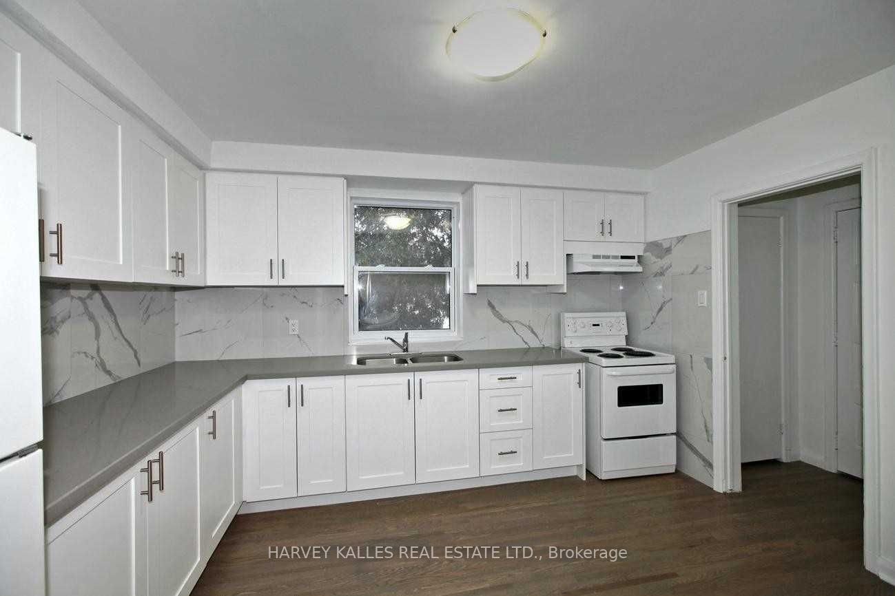 Unit B-149 Kitchener Avenue, Toronto, ON, M6E 2B9 - 6