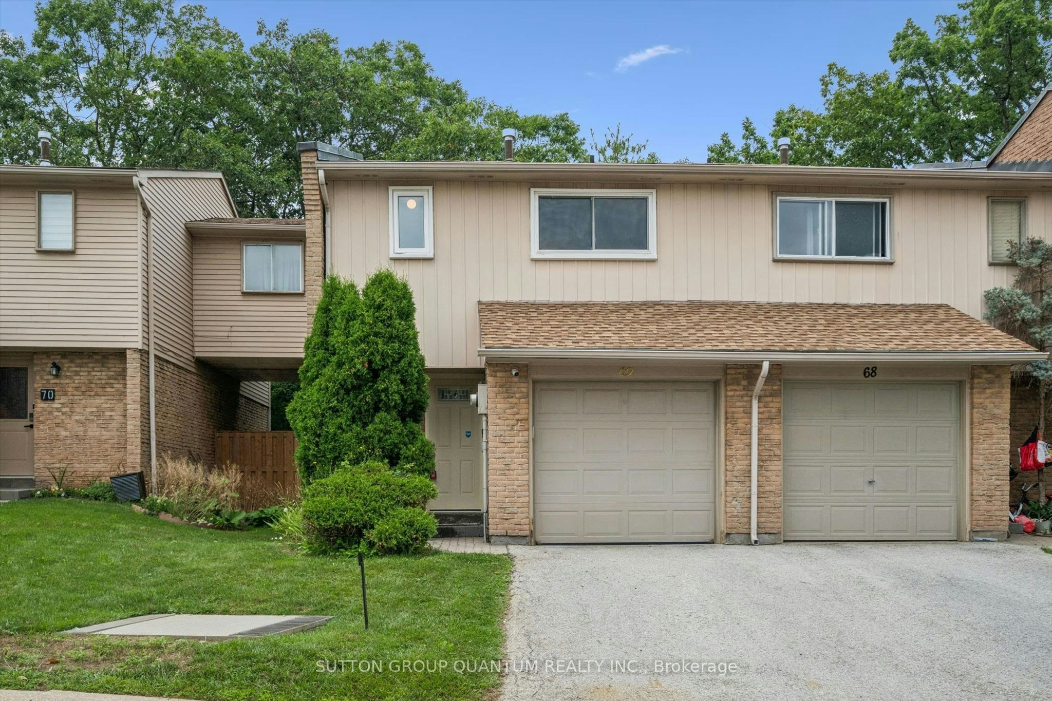 69-1558 Lancaster Drive, Oakville, ON, L6H 2Z4