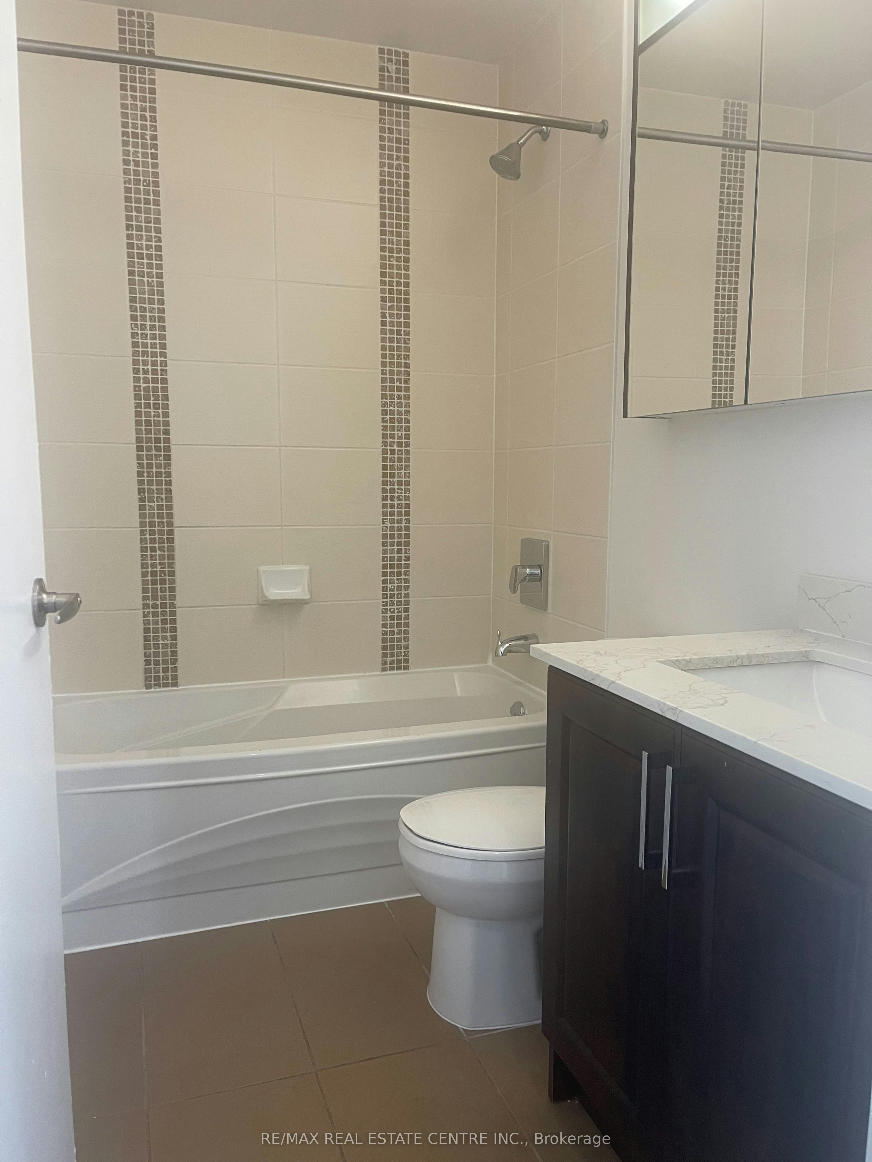 2104-4070 Confederation Parkway, Mississauga, ON, L5B 0E9 - 28