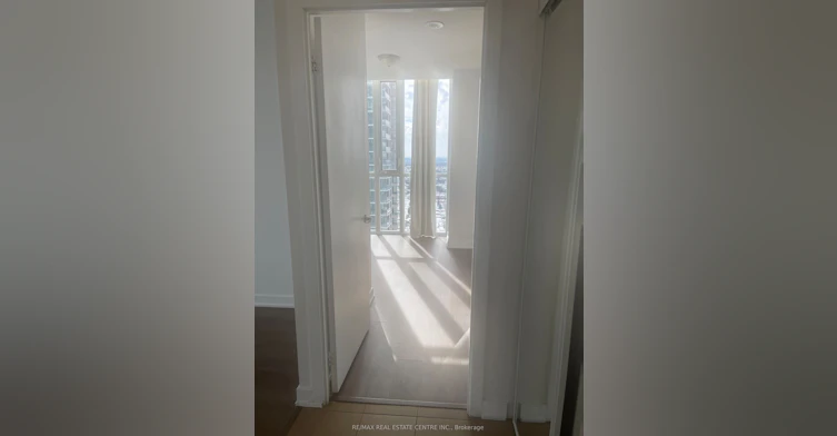 2104-4070 Confederation Parkway, Mississauga, ON, L5B 0E9 - 29
