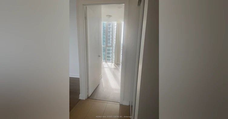 2104-4070 Confederation Parkway, Mississauga, ON, L5B 0E9 - 27