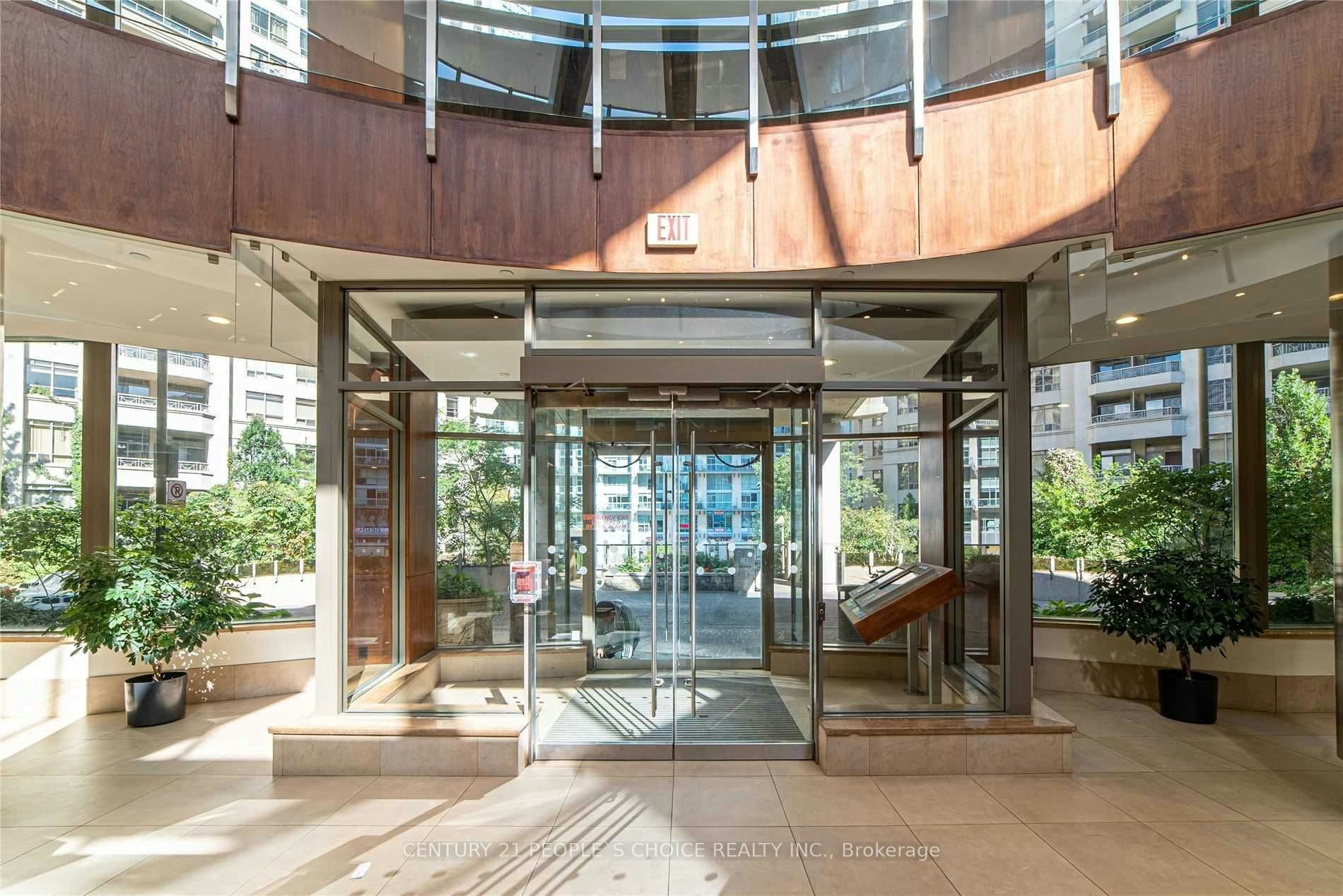 1806-3880 Duke Of York Boulevard, Mississauga, ON, L5B 4M7 - 3