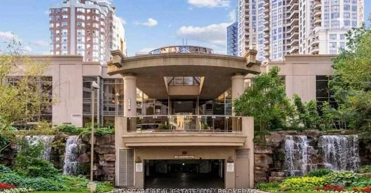 1806-3880 Duke Of York Boulevard, Mississauga, ON, L5B 4M7 - 2