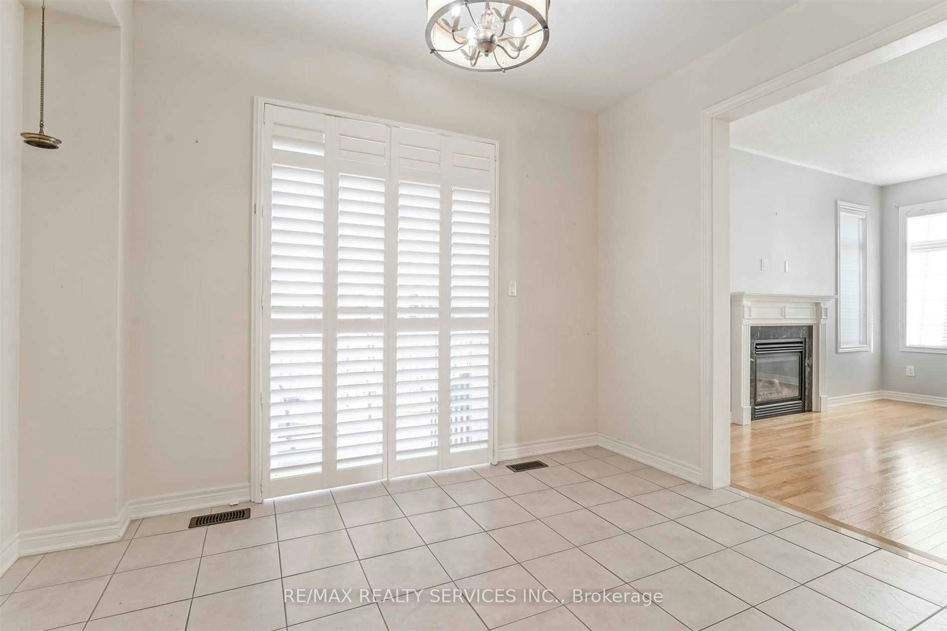 Upper-3 Coolwater Drive, Brampton, ON, L6R 0X7 - 9