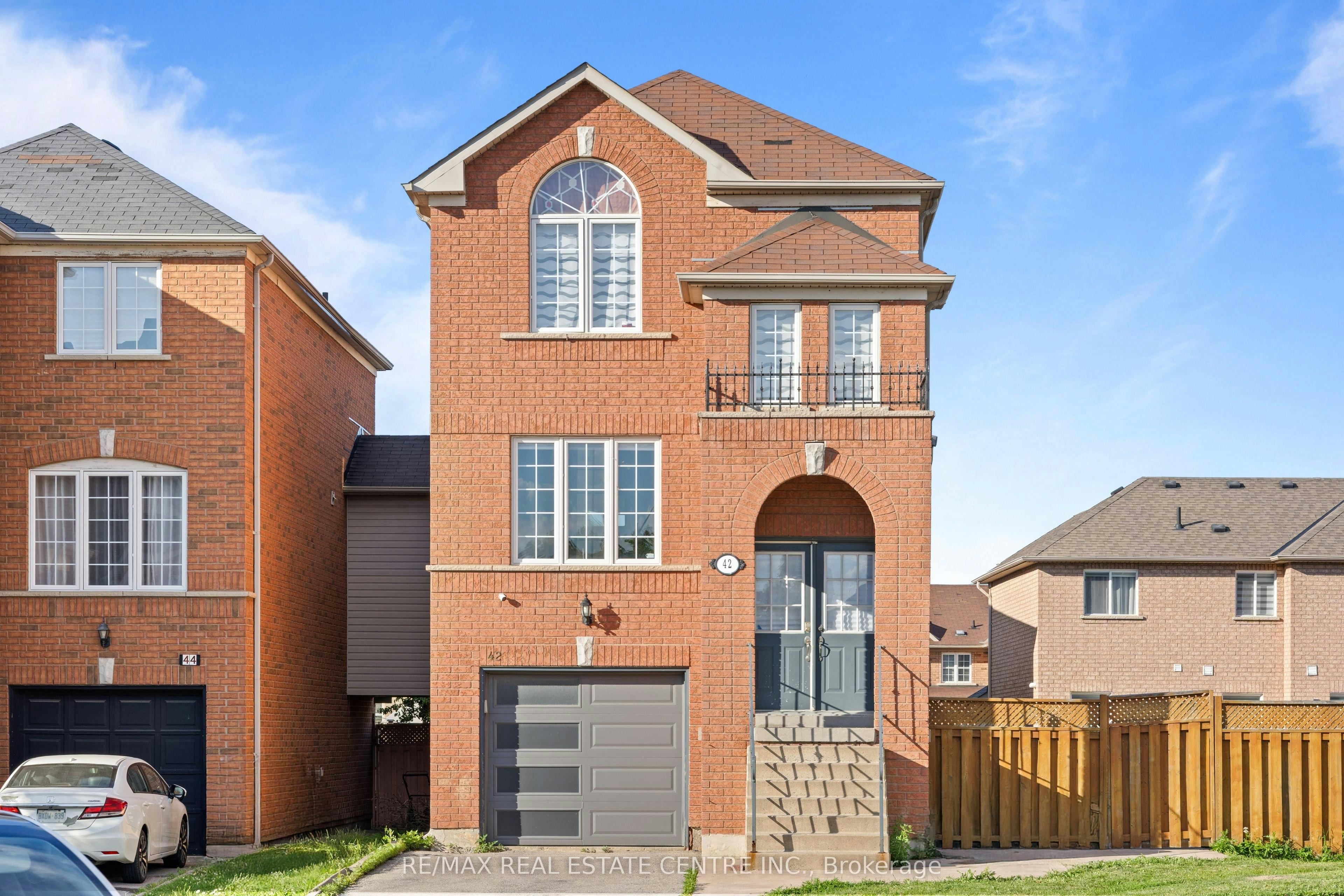 42 Domenico Crescent, Brampton, ON, L6P 1H5