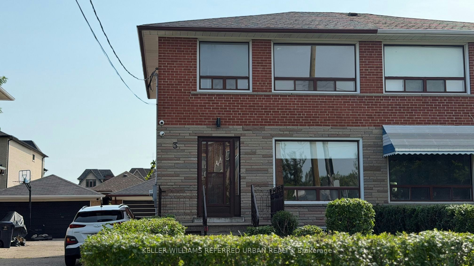 3 Duckworth Street, Toronto, ON, M6M 4W3 - 3