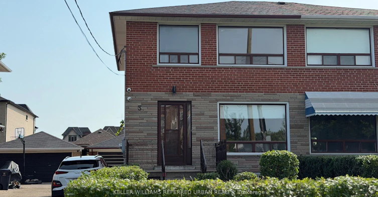 3 Duckworth Street, Toronto, ON, M6M 4W3 - 3
