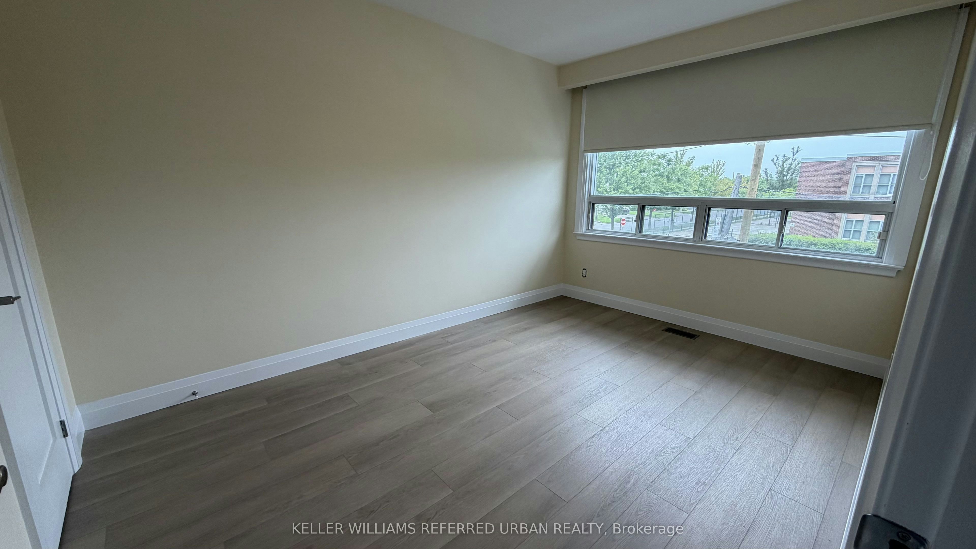 3 Duckworth Street, Toronto, ON, M6M 4W3 - 7