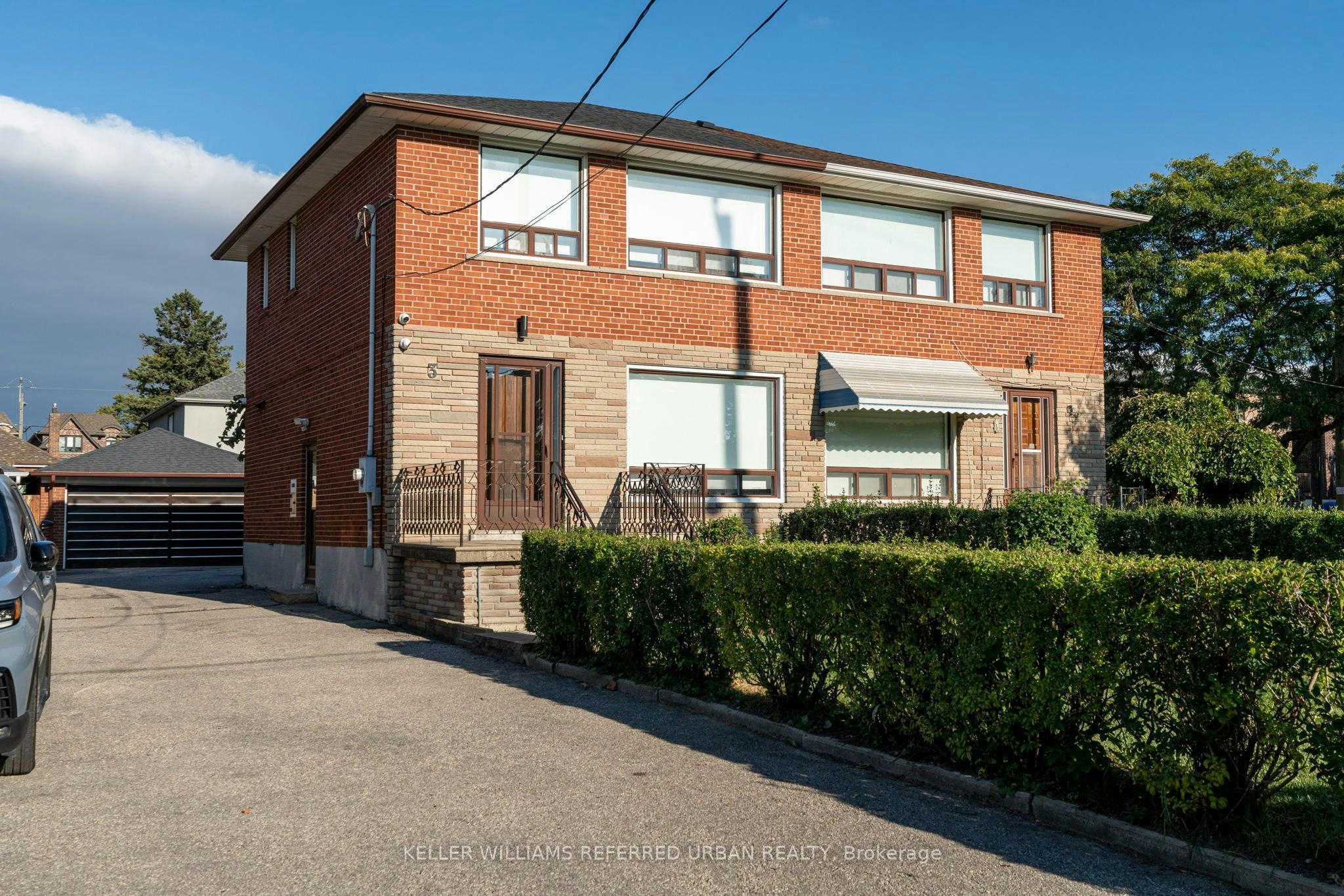 3 Duckworth Street, Toronto, ON, M6M 4W3