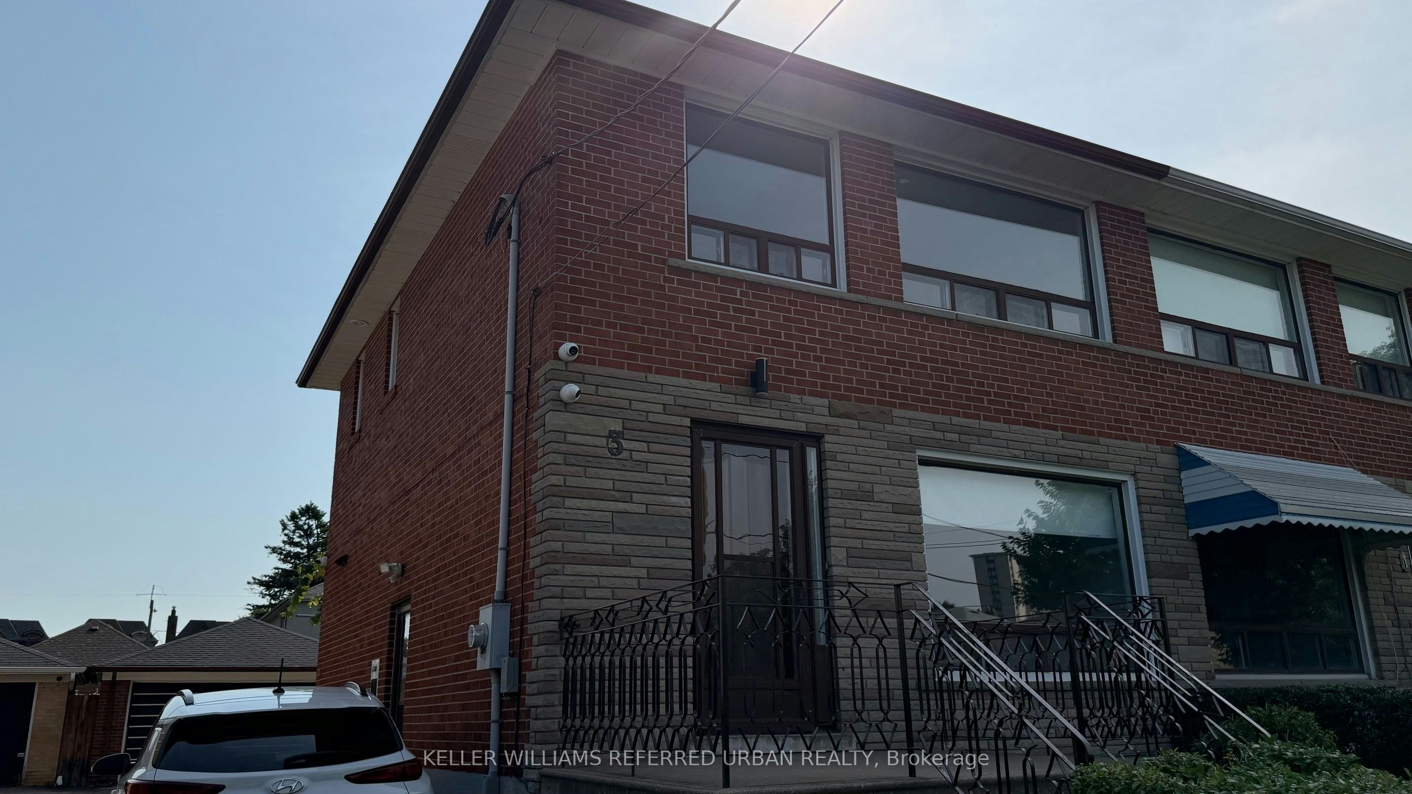 3 Duckworth Street, Toronto, ON, M6M 4W3