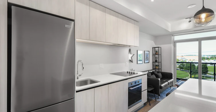 609-2495 Eglinton Avenue W, Mississauga, ON, L5M 5A9 - 5