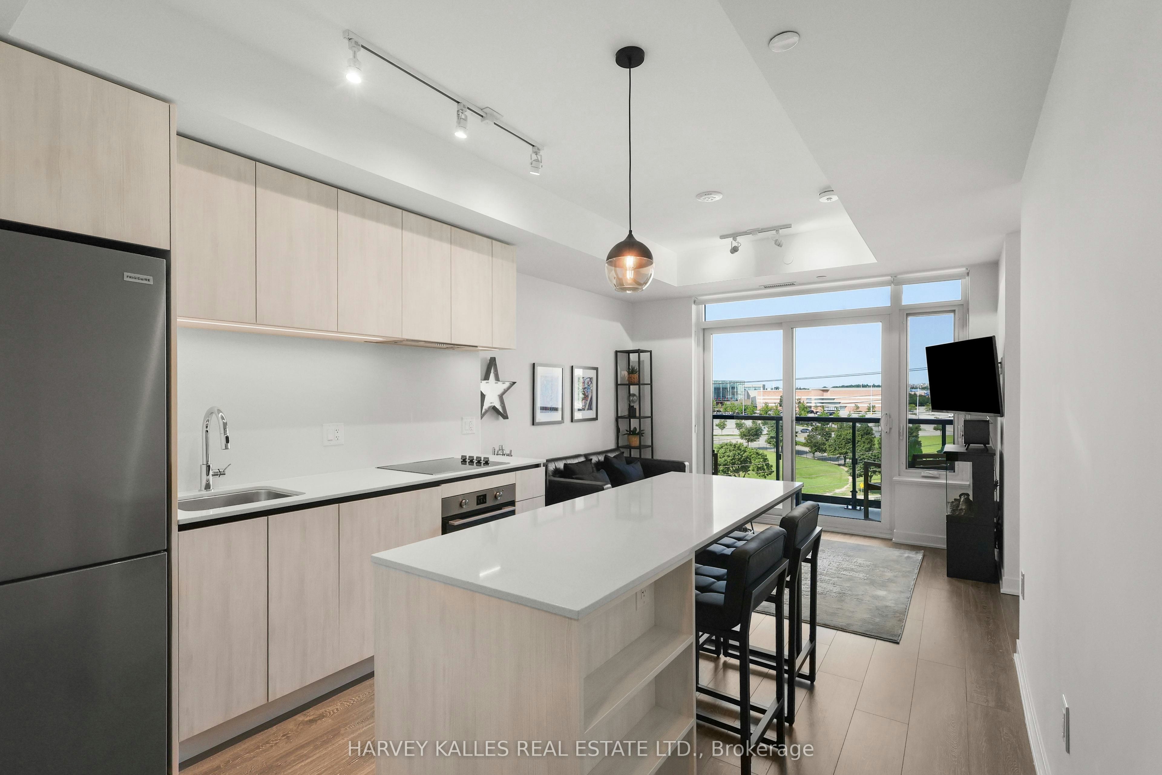 609-2495 Eglinton Avenue W, Mississauga, ON, L5M 5A9