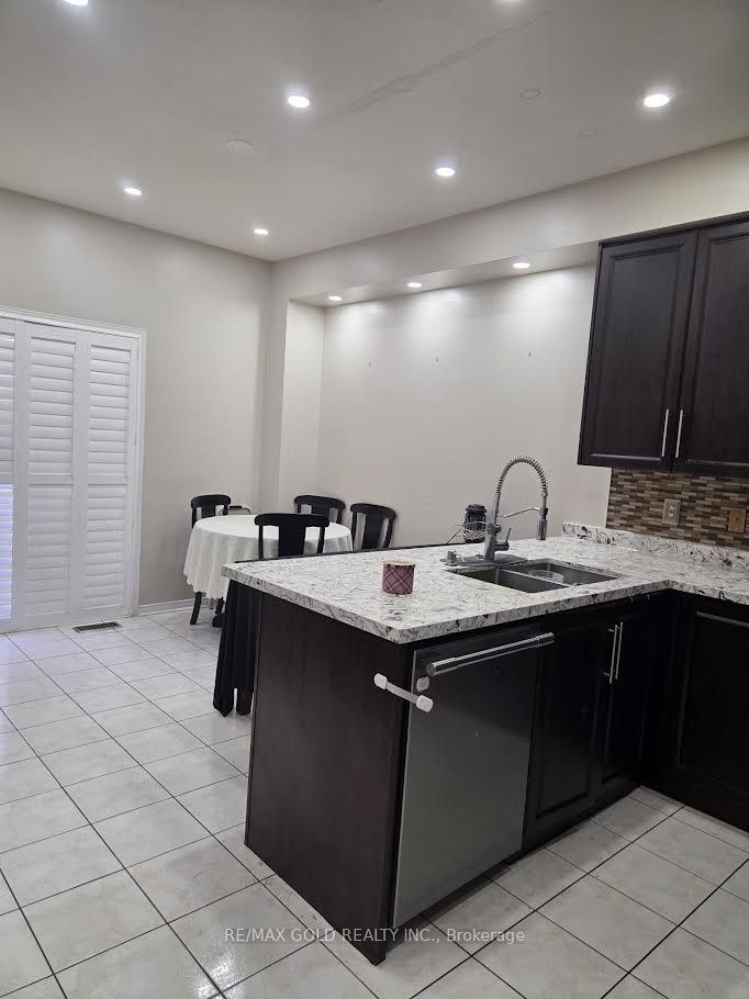 69 Personna Circle, Brampton, ON, L6X 0S9 - 9