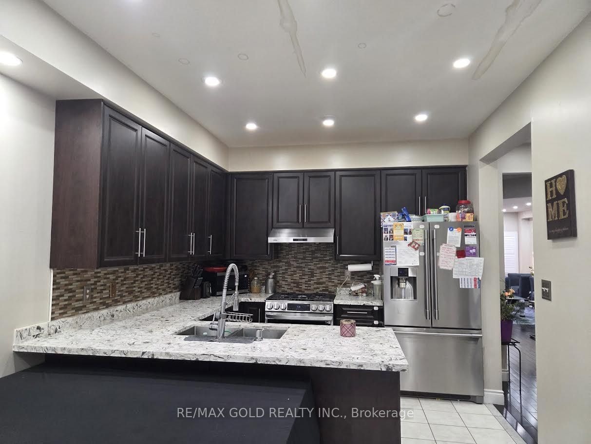 69 Personna Circle, Brampton, ON, L6X 0S9 - 11