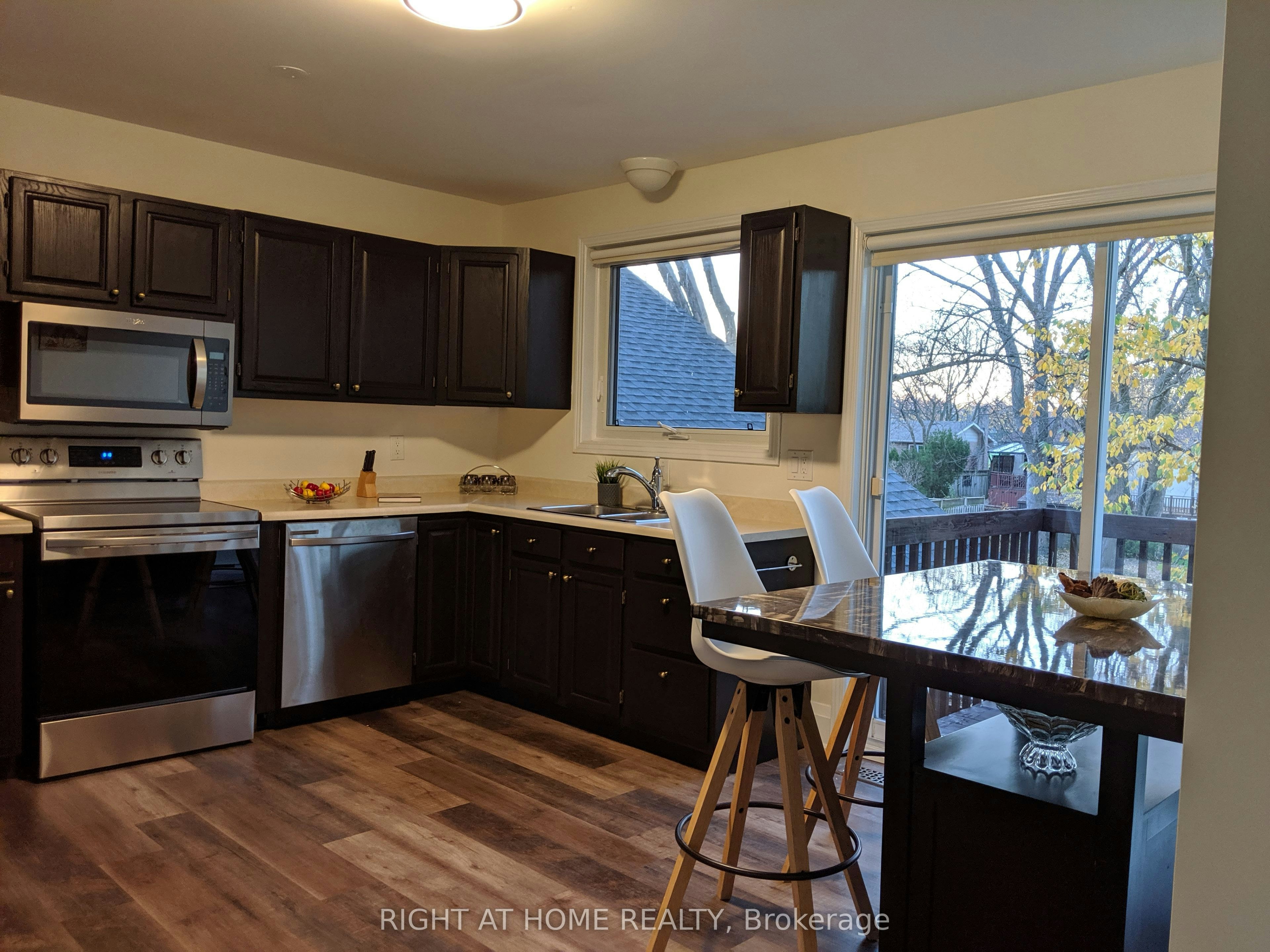 Annex Apartment-2463 Rebecca Street, Oakville, ON, L6L 2B1 - 5