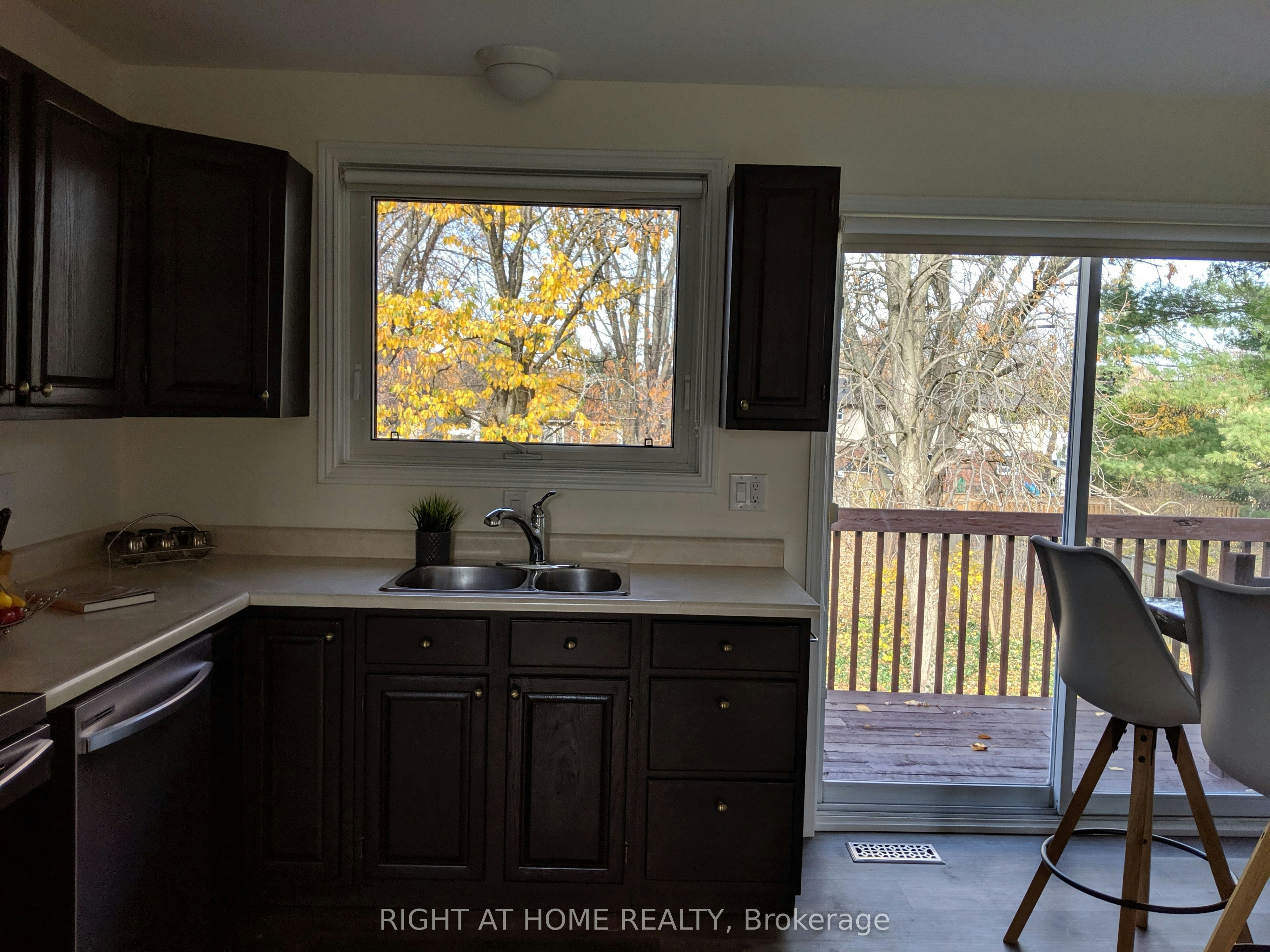 Annex Apartment-2463 Rebecca Street, Oakville, ON, L6L 2B1 - 7