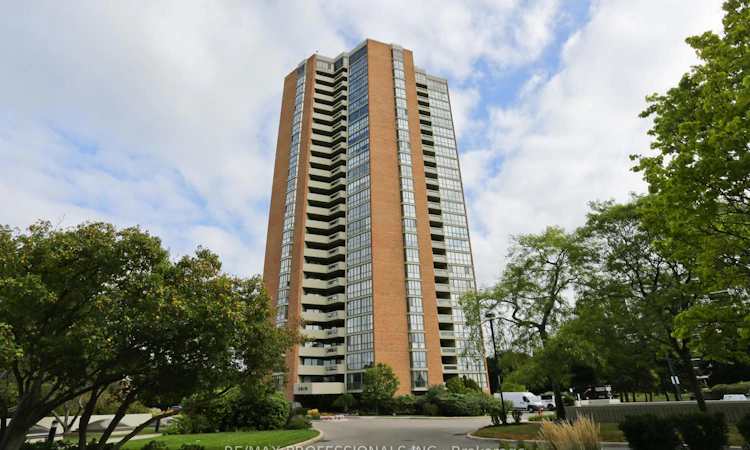 1004-2010 Islington Avenue