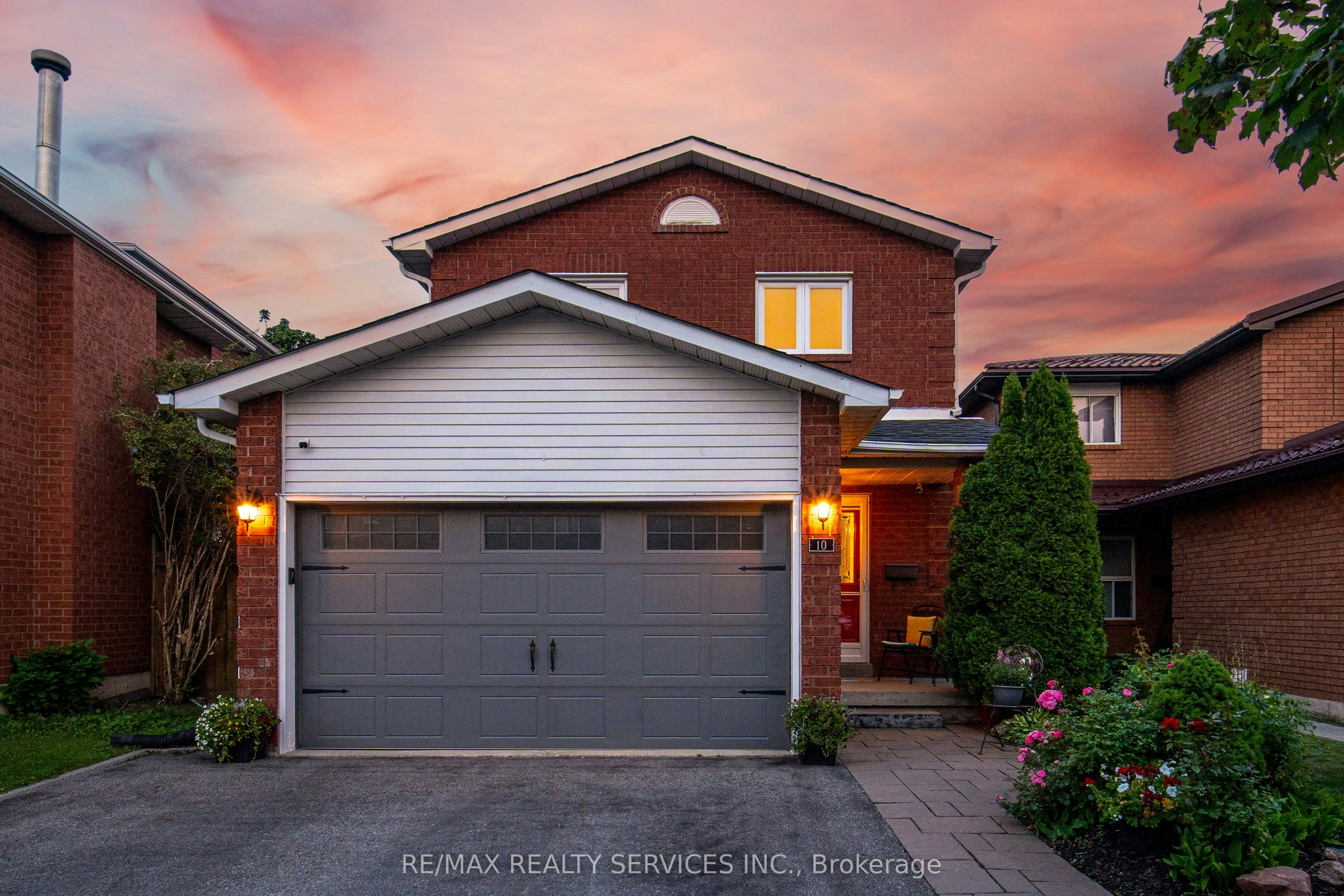 10 Valonia Drive, Brampton, ON, L6V 4J2