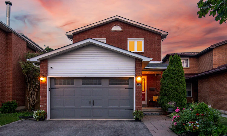 10 Valonia Drive