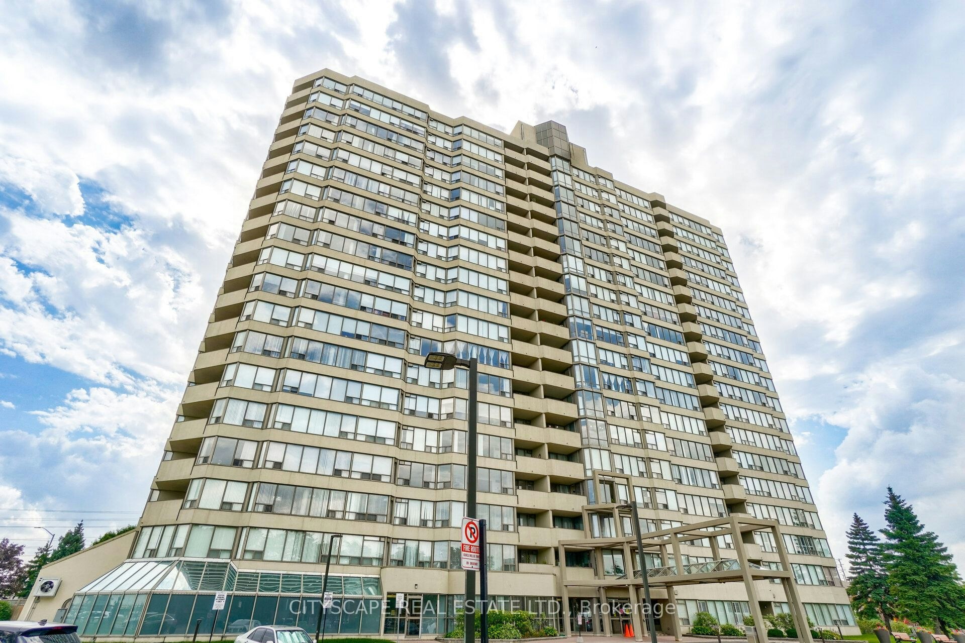 1105-700 Constellation Drive, Mississauga, ON, L5R 3G8