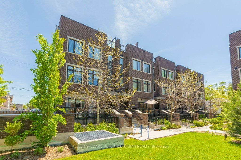 6-66 Long Branch Avenue, Toronto, ON, M8W 3J4