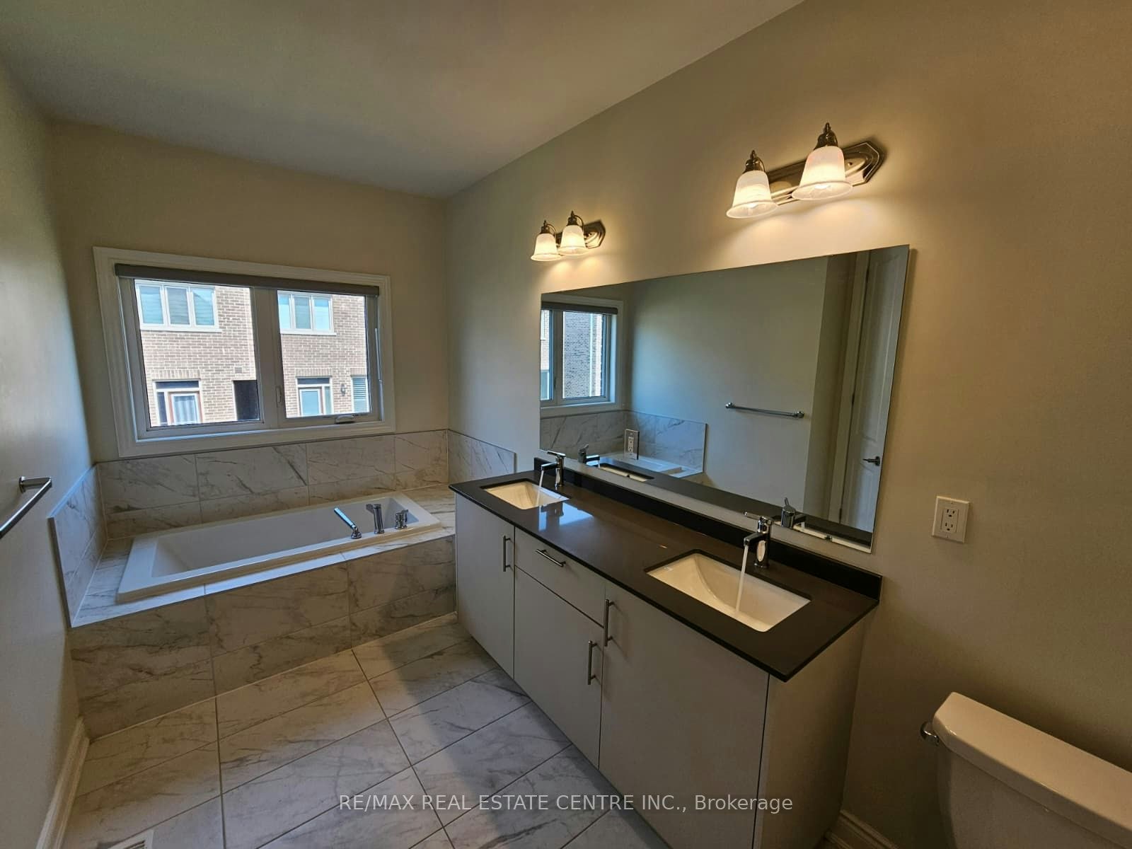 18 Gladmary Drive, Brampton, ON, L6Y 6K9 - 34