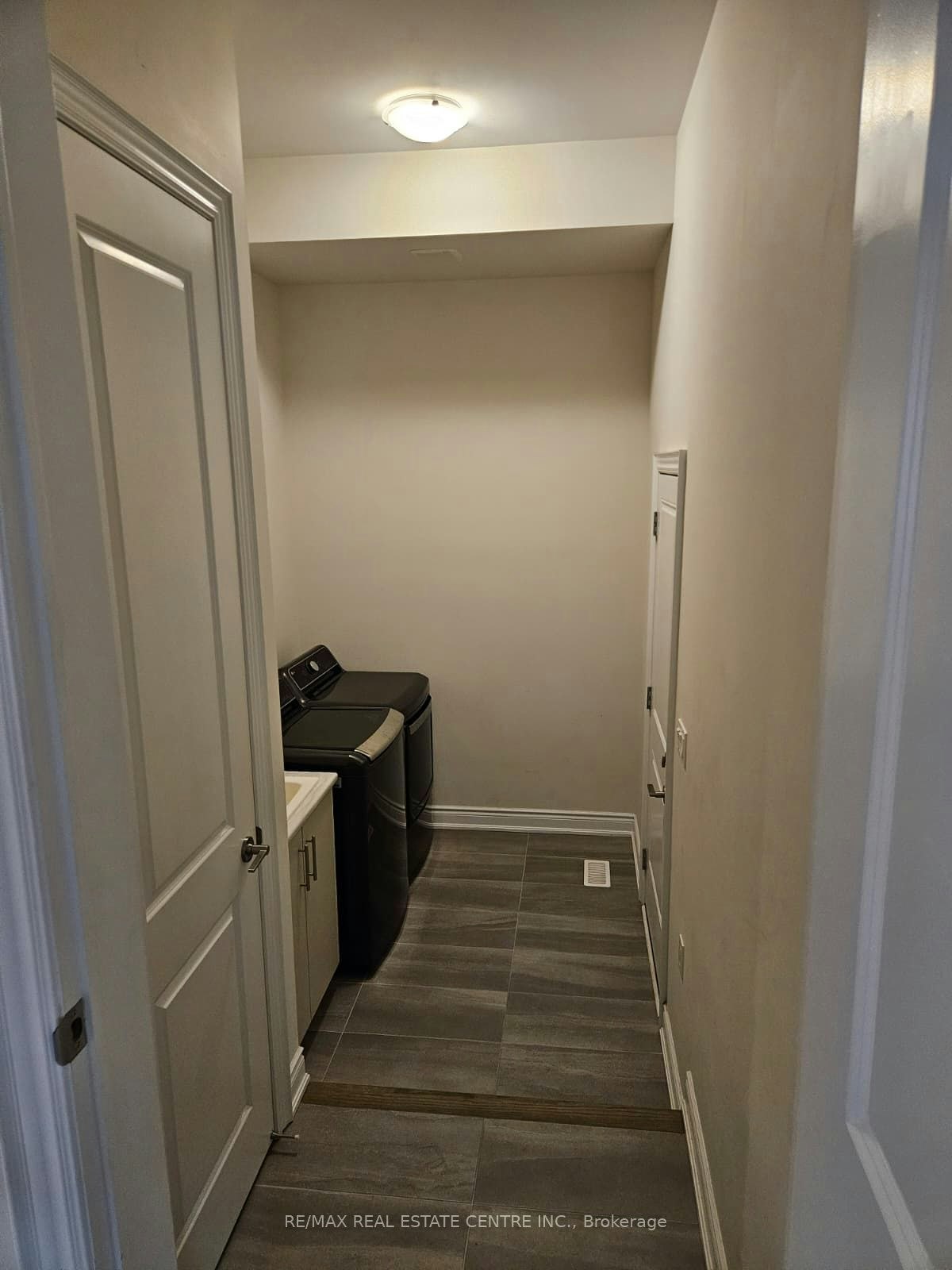 18 Gladmary Drive, Brampton, ON, L6Y 6K9 - 8