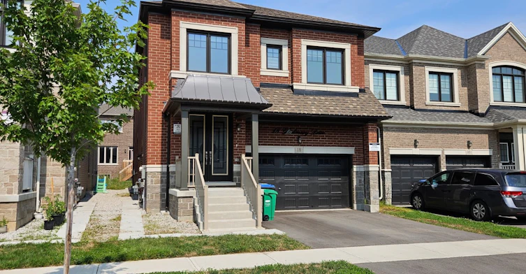 18 Gladmary Drive, Brampton, ON, L6Y 6K9