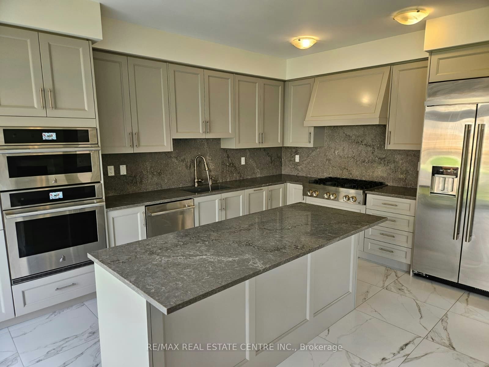 18 Gladmary Drive, Brampton, ON, L6Y 6K9 - 14