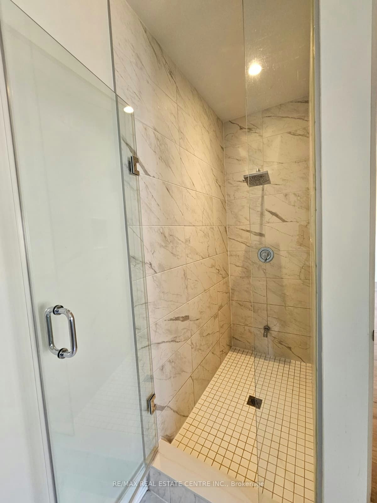 18 Gladmary Drive, Brampton, ON, L6Y 6K9 - 35