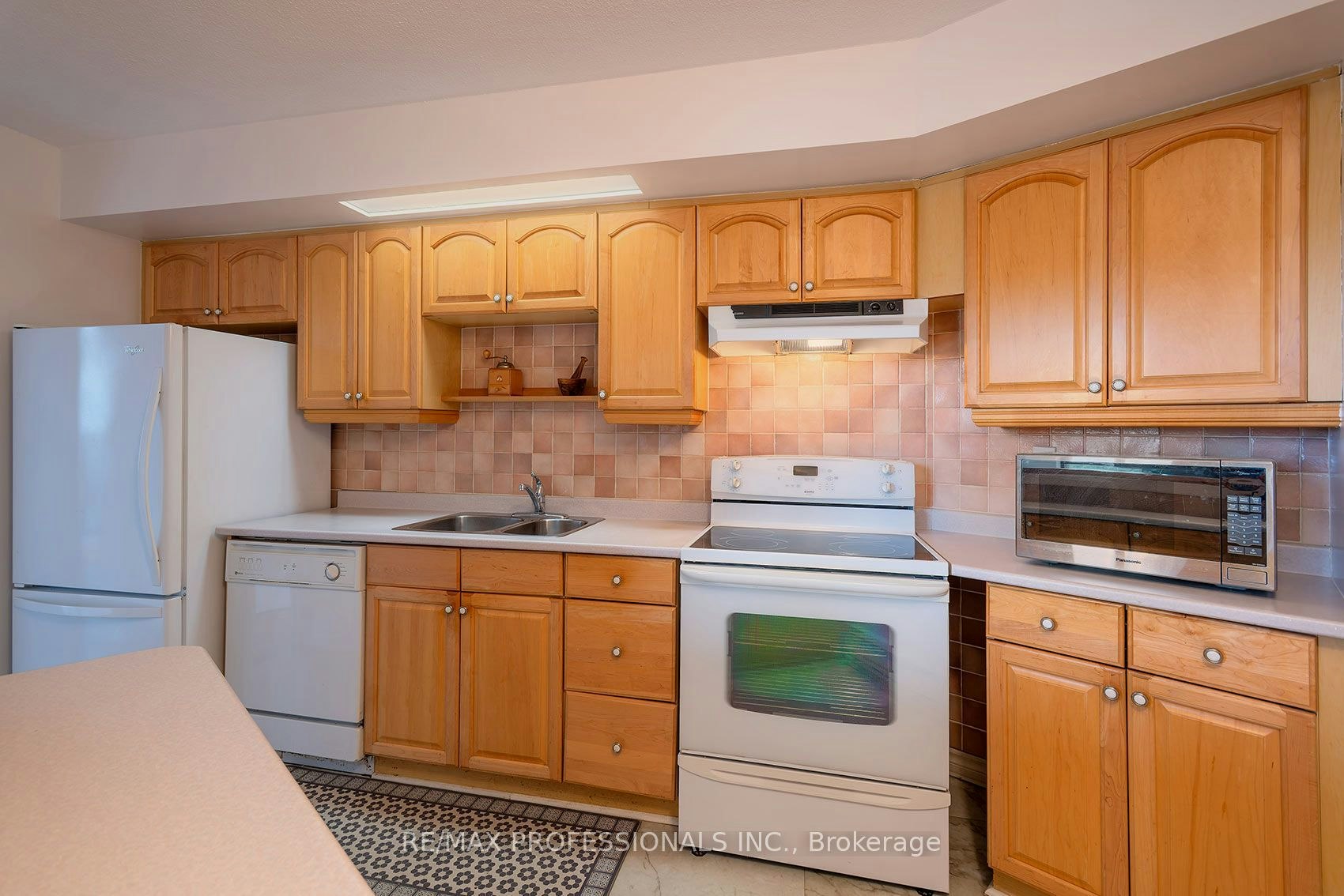 B1-284 Mill Road, Toronto, ON, M9C 4W6 - 12