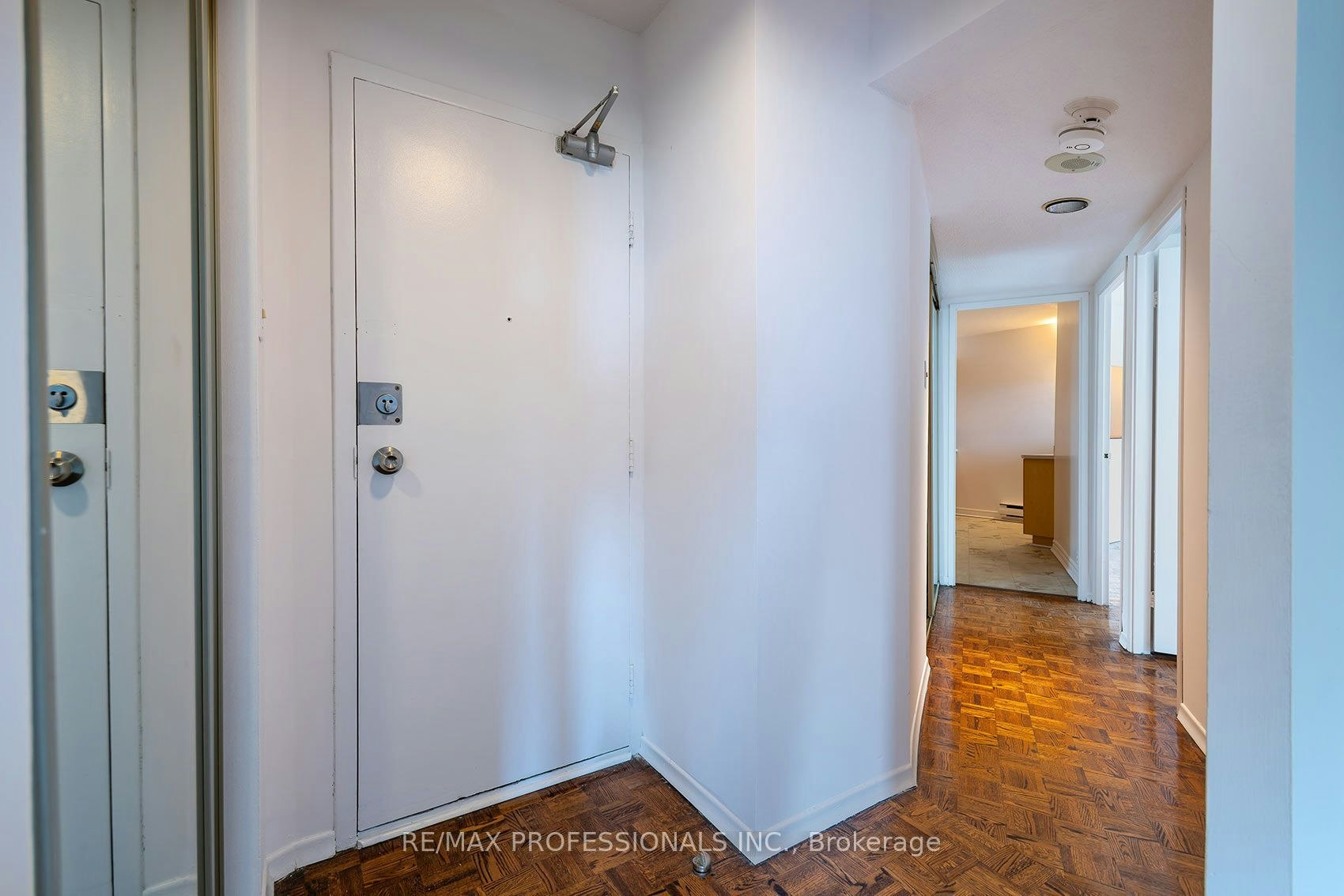 B1-284 Mill Road, Toronto, ON, M9C 4W6 - 4