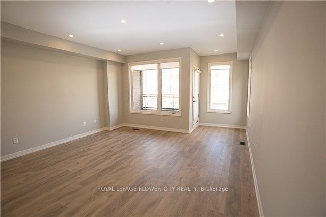 220 Huguenot Road, Oakville, ON, L6H 0L6 - 6