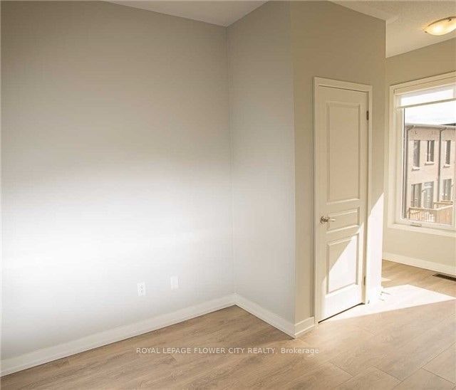 220 Huguenot Road, Oakville, ON, L6H 0L6 - 15
