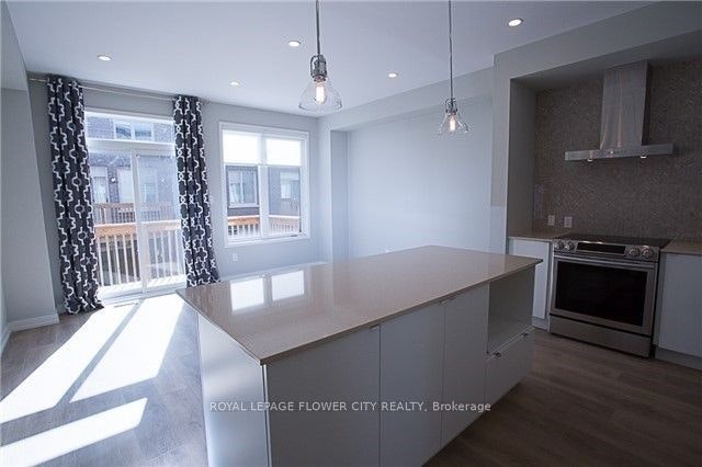 220 Huguenot Road, Oakville, ON, L6H 0L6 - 9