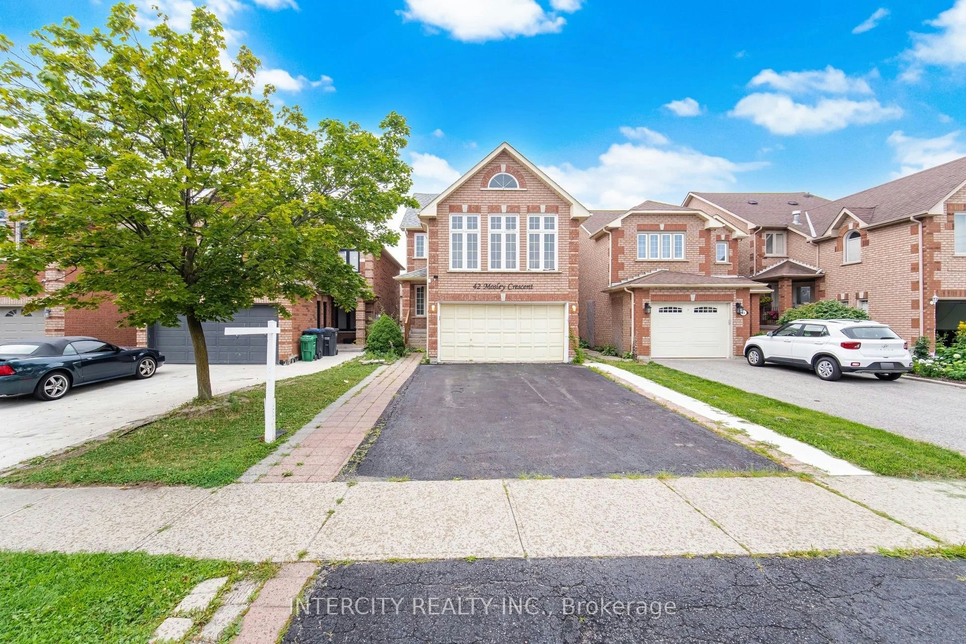 42 Mosley Crescent, Brampton, ON, L6Y 5C8