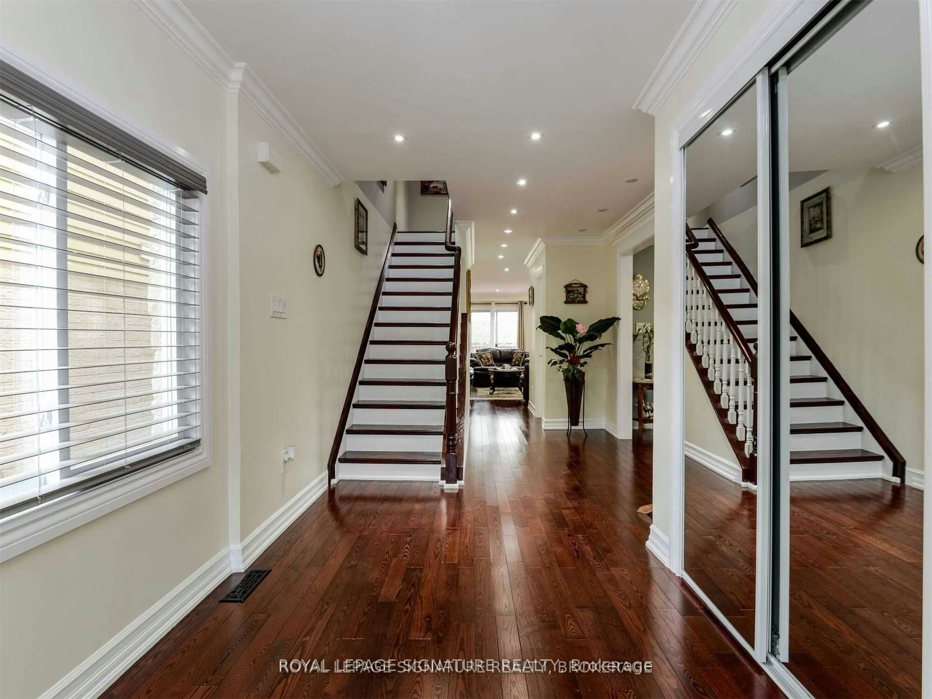 6222 Fullerton Crescent, Mississauga, ON, L5N 3A4 - 3