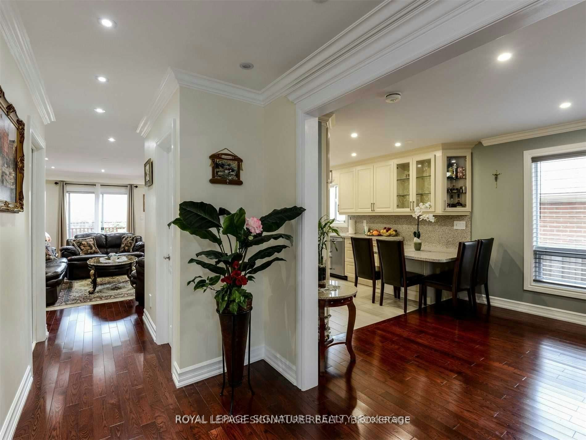 6222 Fullerton Crescent, Mississauga, ON, L5N 3A4 - 4