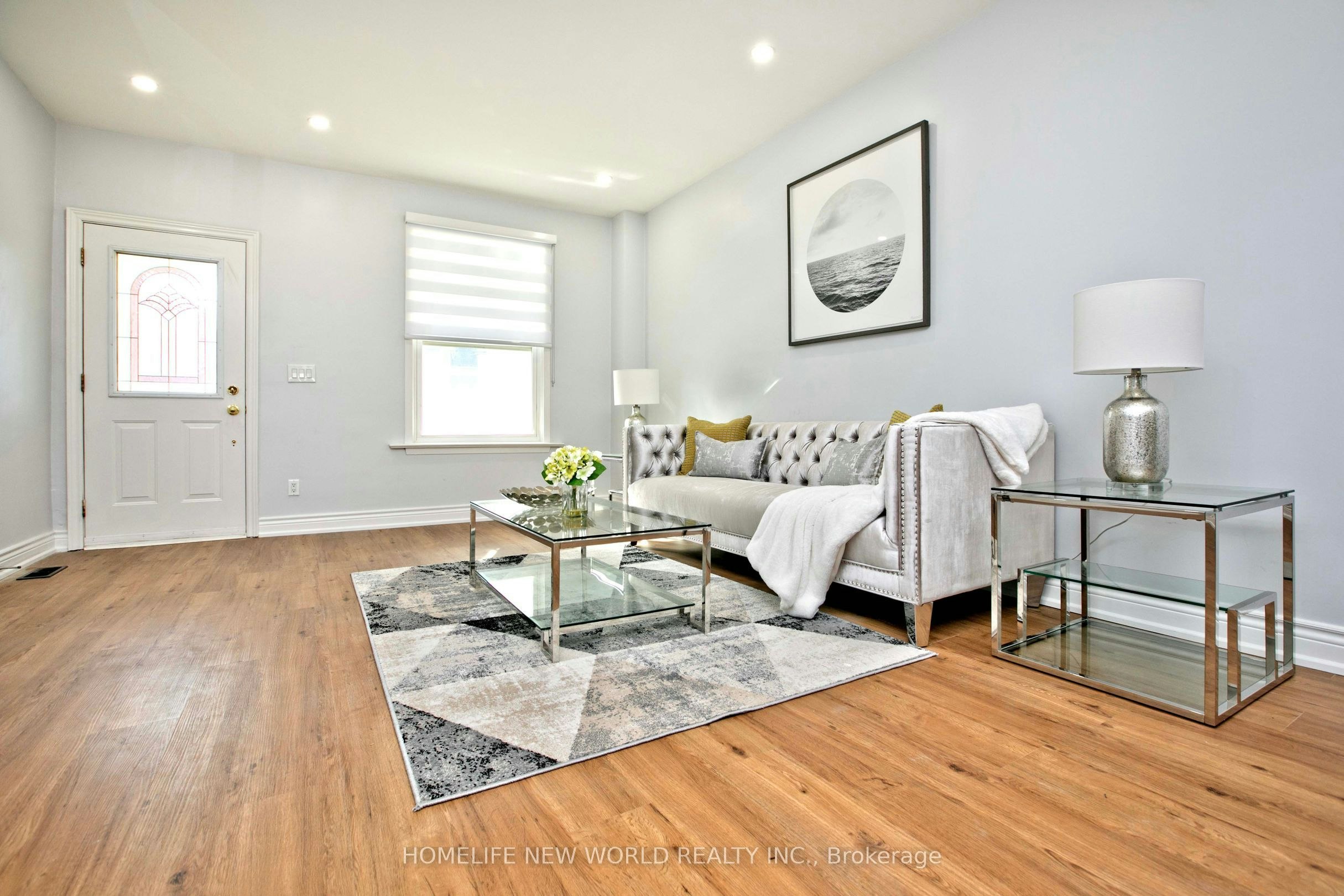 19 Britannia Avenue, Toronto, ON, M6N 3T6 - 3