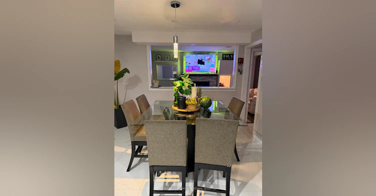 90 Whitehaven Drive, Brampton, ON, L6Z 2R8 - 2
