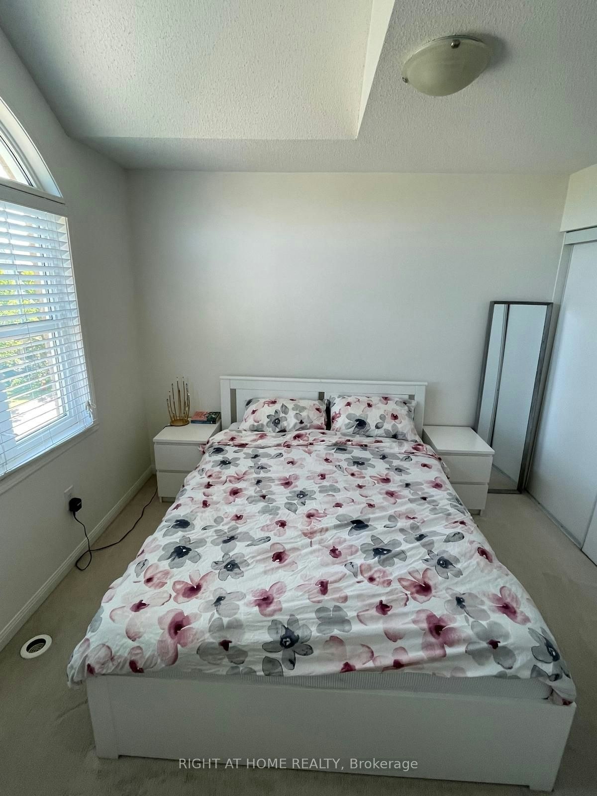 948 Brassard Circle, Milton, ON, L9T 8E2 - 9