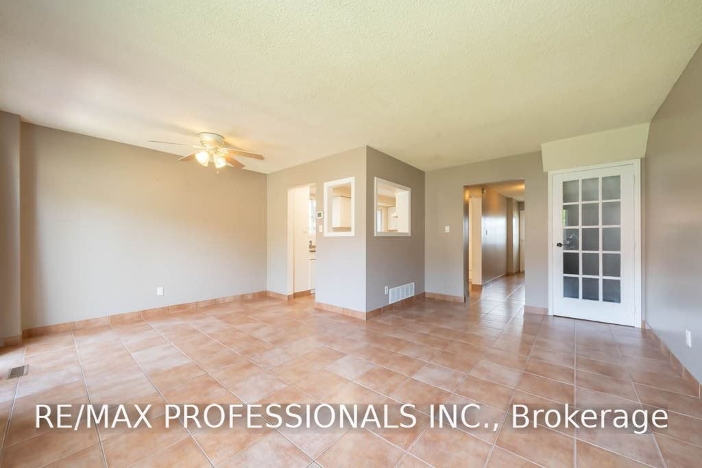 4207 Beacon Lane, Mississauga, ON, L5C 3V8 - 7
